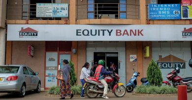 Bombori bombori muri banki ya EQUITY na bamwe  mu bakozi bahoze bakorera COGEBANQUE