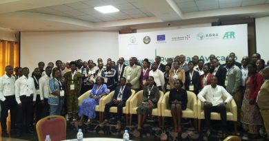 Kigali hari kubera ihuriri n’abahinzi n’abafatanyabikorwa ba Minagri bahuriye ku gihingwa cy’avoka Kigali hari kubera ihuriri n’abahinzi n’abafatanyabikorwa ba Minagri bahuriye ku gihingwa cy’avoka