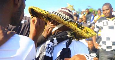 Bamwe mu bafana b’ikipe APR FC bashatse kuyitobera