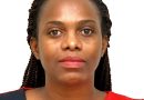 Madame Mukandayisenga Vestine meya w’Akarere ka Gakenke arashaka gutamira umwanya wa mwarimu Uwazigira Marcel Clement